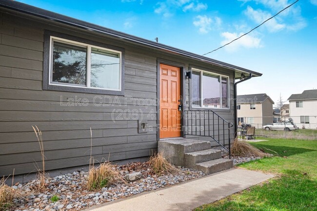 Building Photo - 1617 E 3rd Ave Unit C