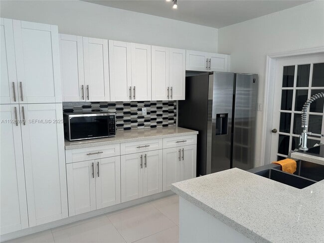 Photo - 1922 NW 4th St Unit A