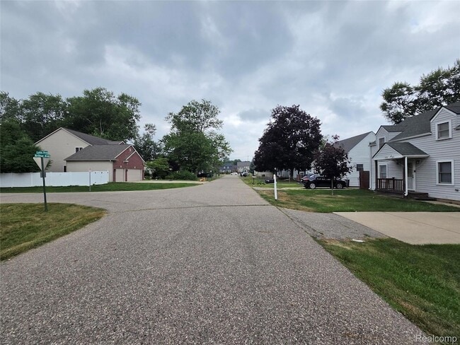 Photo - 1031 Arthur Ave