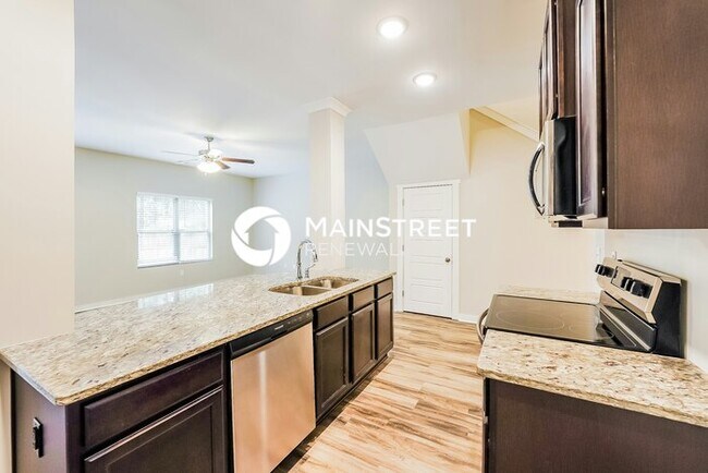 Photo - 3 Bedroom Pet-Friendly Home in ODENVILLE, AL with Main Street Renewal