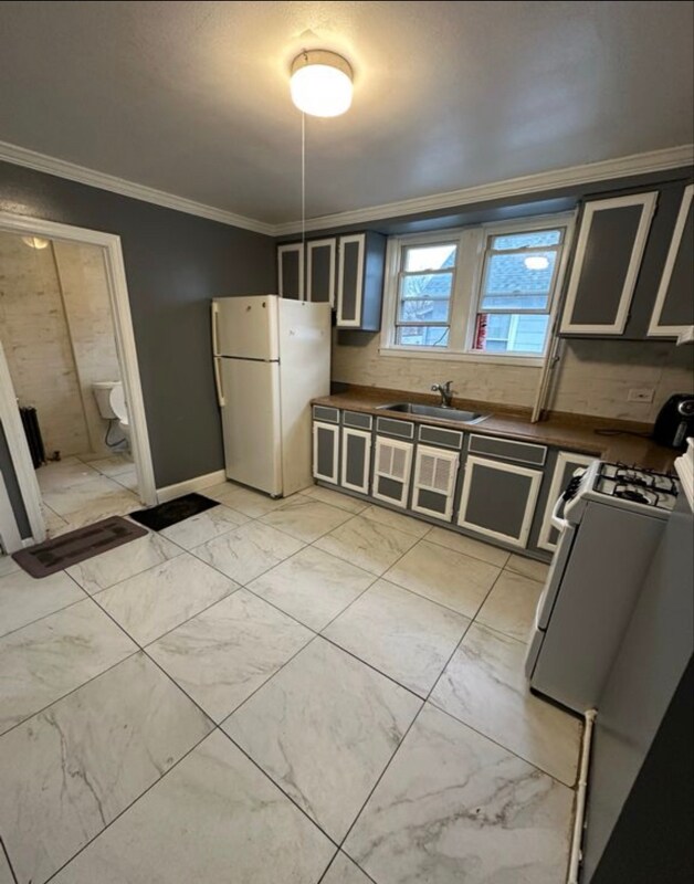 Photo - 296 Tolland St Unit 2R