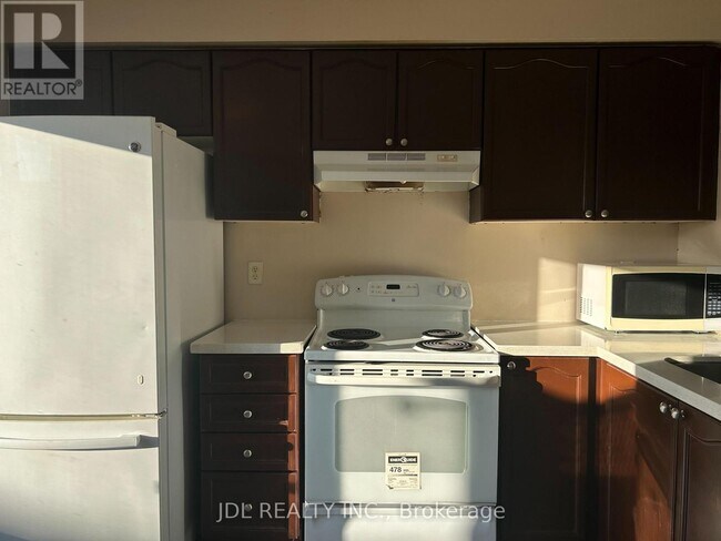 Photo - 233 Rouge River Dr