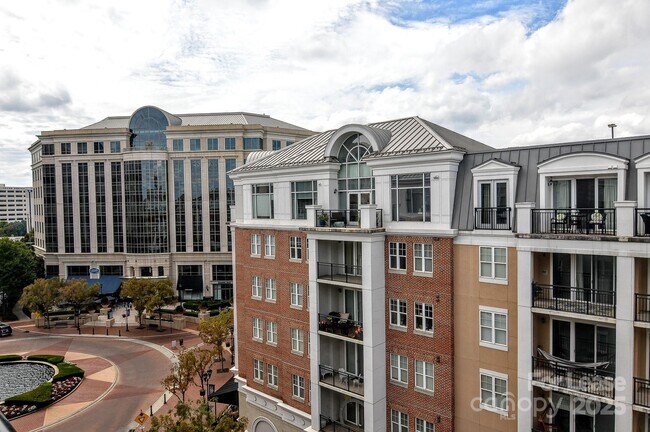 Photo - 4625 Piedmont Row Dr Unit 708