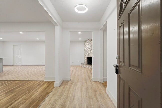Photo - 1219 Wisterwood Dr