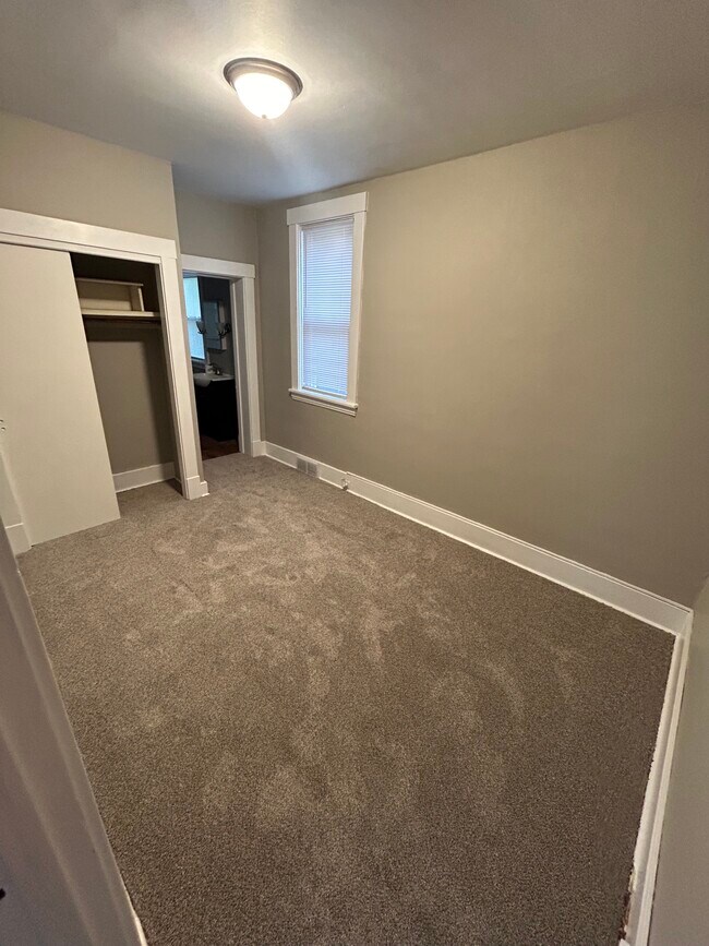 1425 La Salle Ave Apartments Unit 1 Pittsburgh, PA