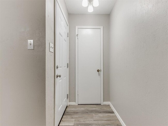 Photo - 339 Rosewood Dr