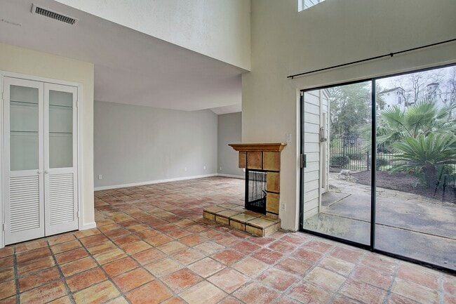 Photo - 217 Roy St Unit 2