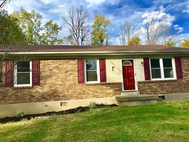 Building Photo - 220 Highwood Dr