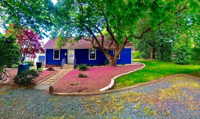 Photo - 8531 Pine Lake Rd