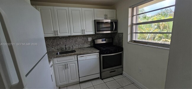 Photo - 13100 SW 92nd Ave Unit A-PH13