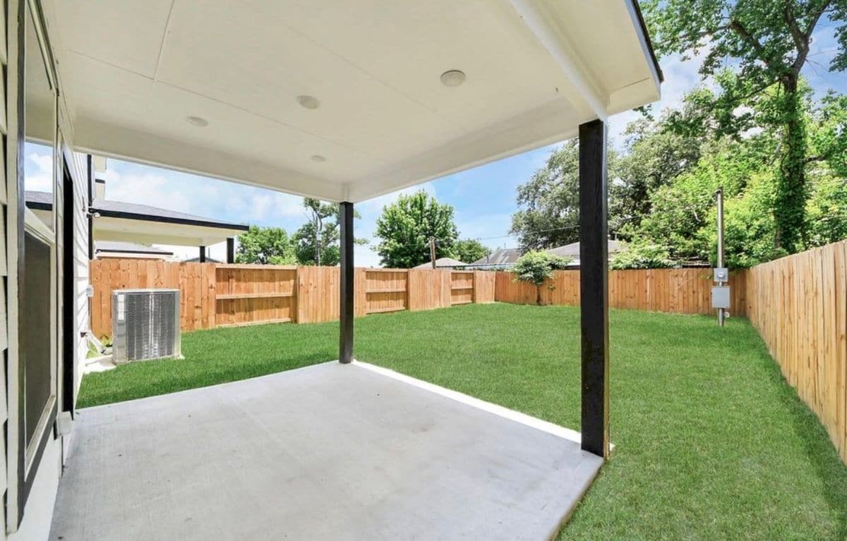 Photo - 769 Marjorie St