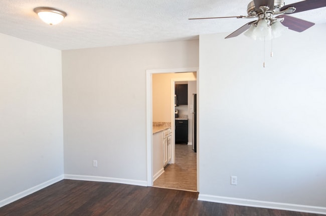 125 E 10th St Unit 1
