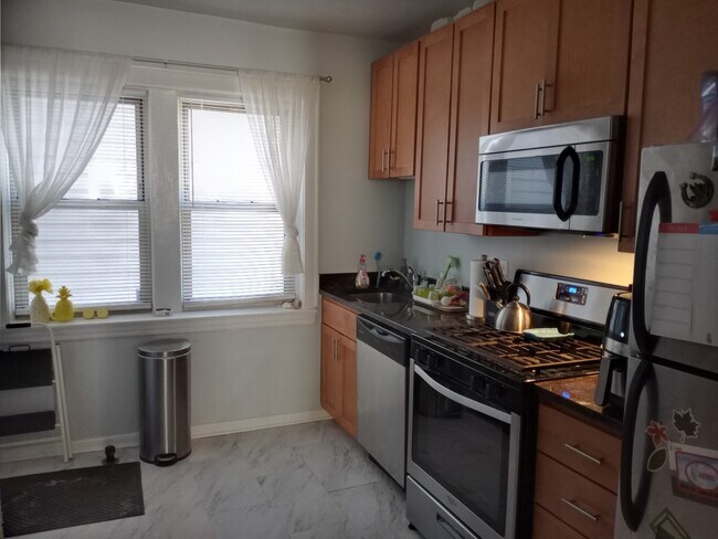 Photo - 318 Sherman Ave