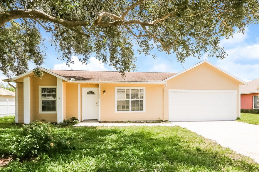 391 SW Undallo Rd