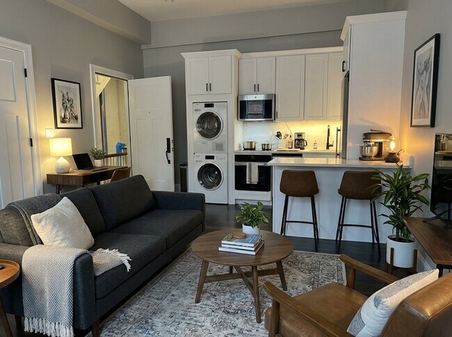 Photo - 105 Charles St Unit 1