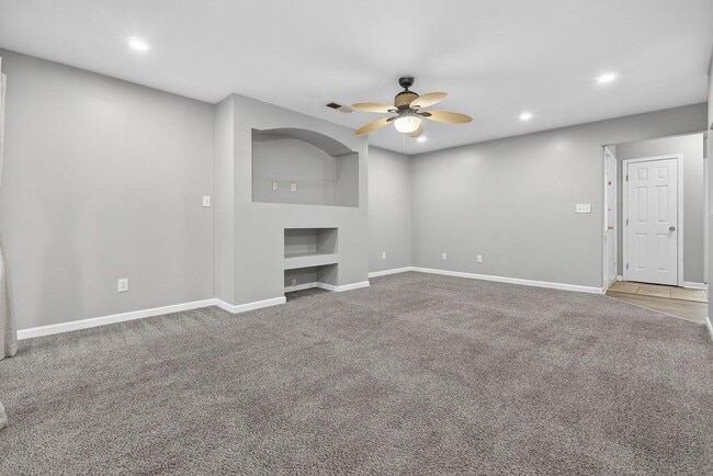 Photo - 3575 Oakvale Rd Unit 102