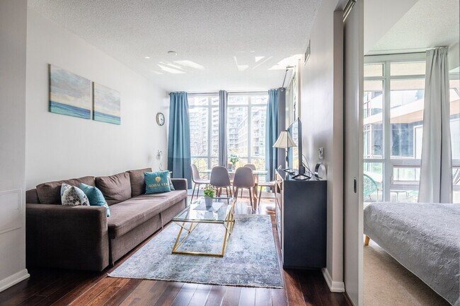 Photo - 628 Fleet St Unit ID1345831P