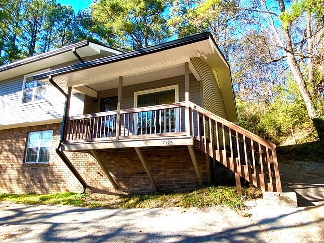 Photo - 739 S Germantown Cir