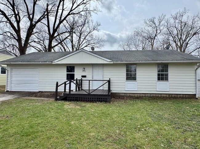 910 Skyline Dr