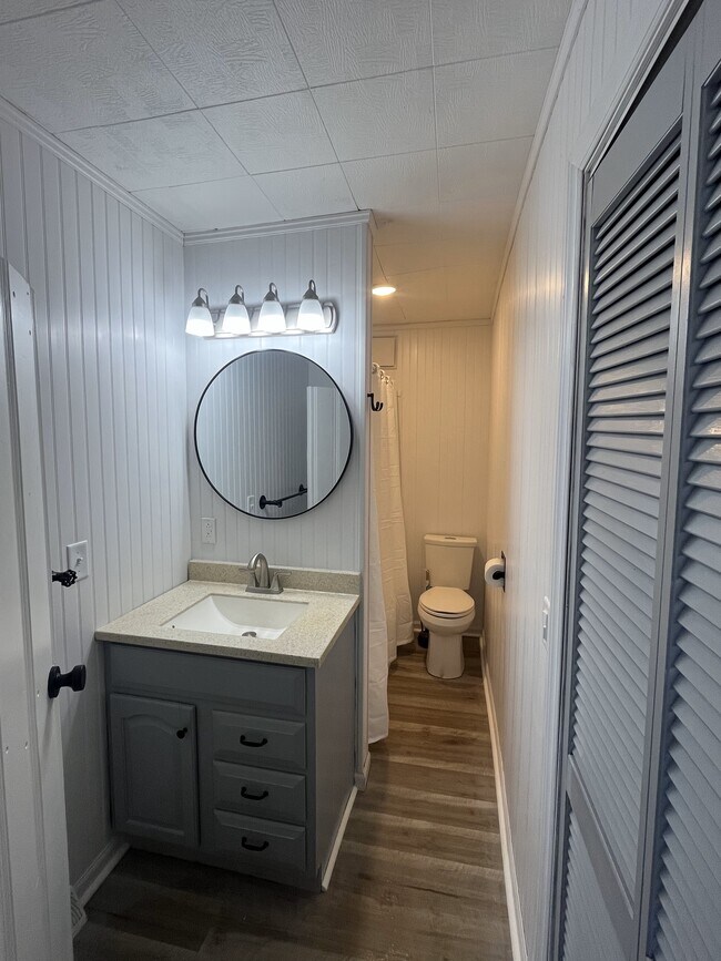 Photo - 122 Columbus Crystal Rock Ave