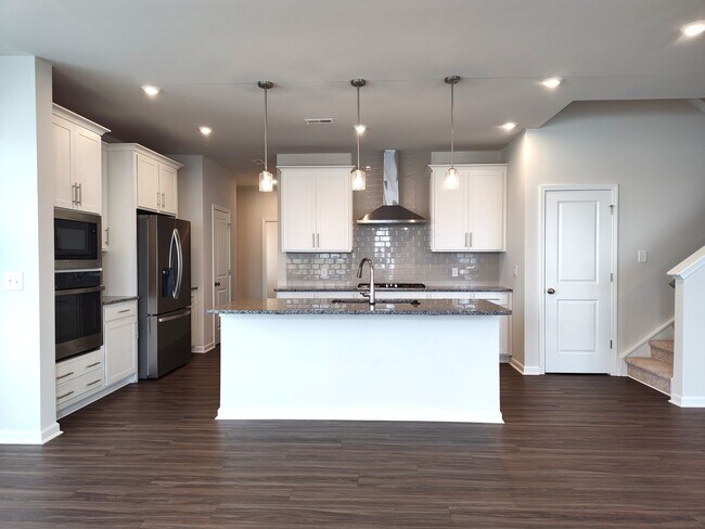 Photo - Beautiful, end-unit, townhome located in the Commons at Farmington Community in Charlotte!