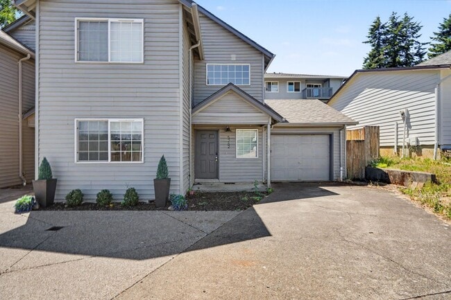 5260-5262 Springcrest Drive