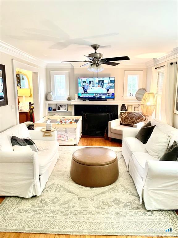 54 Bungalow Ave