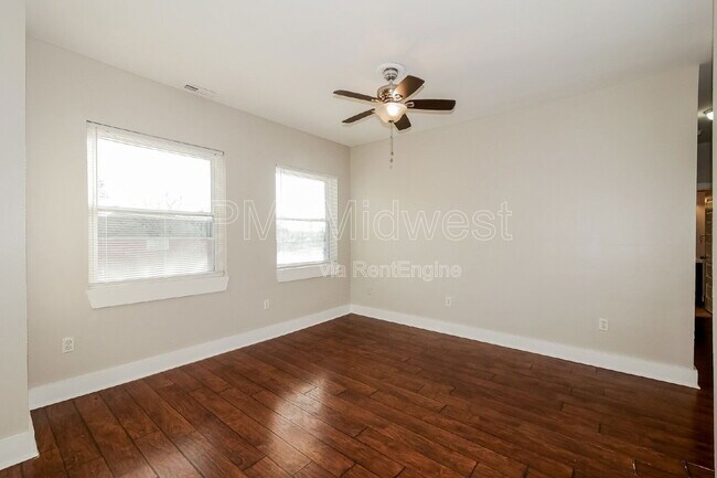 Photo - 2029 N College Ave Unit G