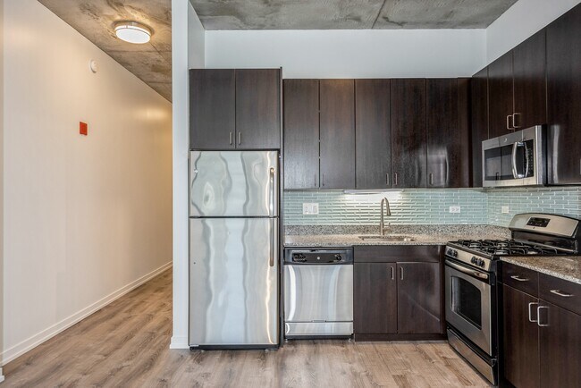 Photo - 235 W Van Buren St Unit 1418