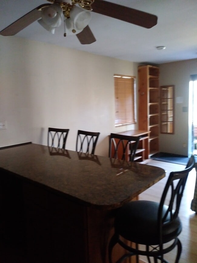 Photo - 72 Woodbine Dr