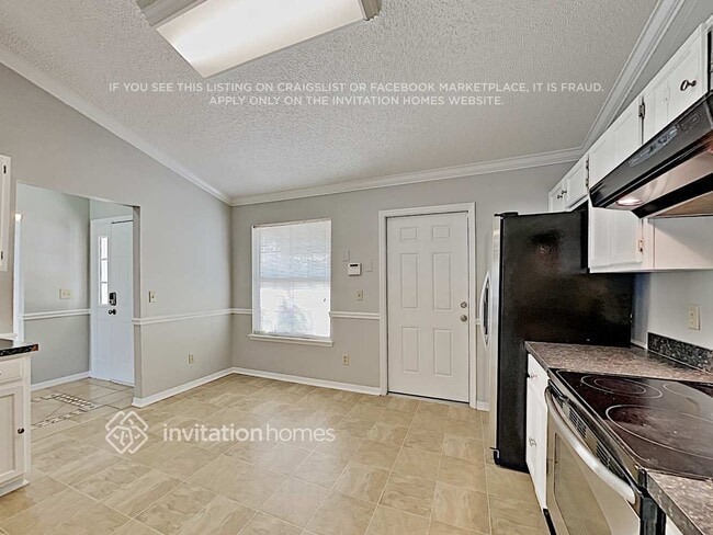 Photo - 2463 Twin Springs Dr N