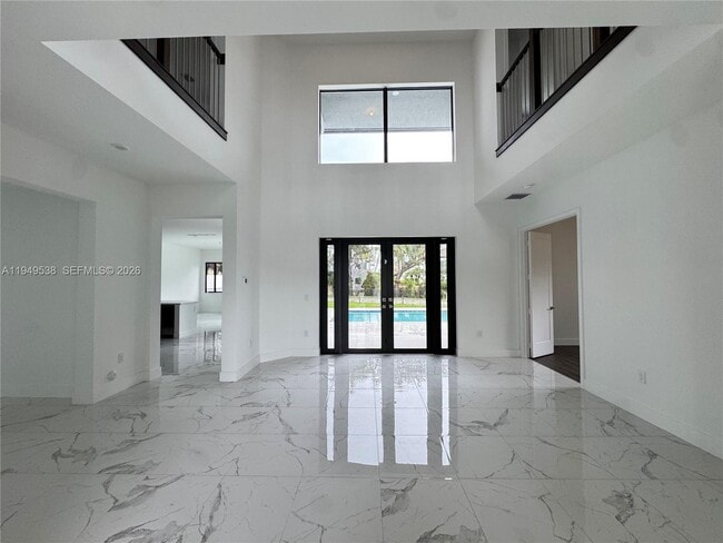 Photo - 19670 NE 14th Ct