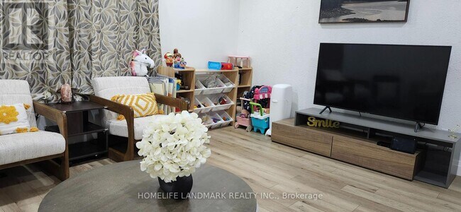 Photo - 335 Shamrock Ct