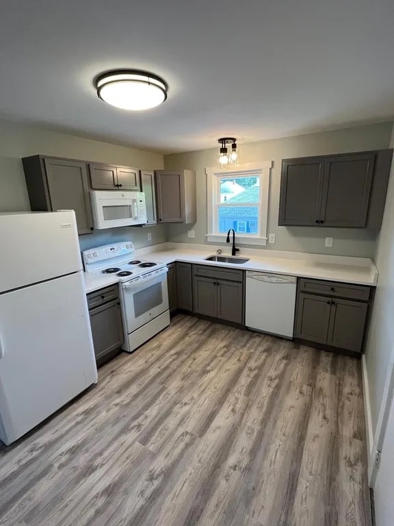 Building Photo - 26 Island Ave Unit 28