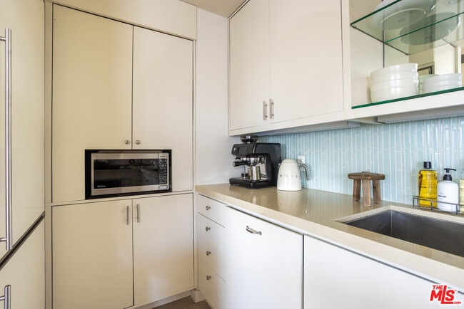 Photo - 1155 N La Cienega Blvd Unidad 905