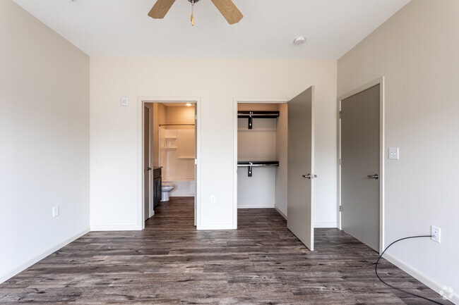2BR, 2BA