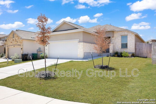 Photo - 15251 Comanche Gard