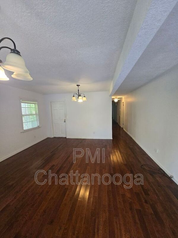 Building Photo - 7103 Highway 136 Rental