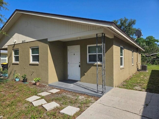 Photo - 2410 W Cypress St