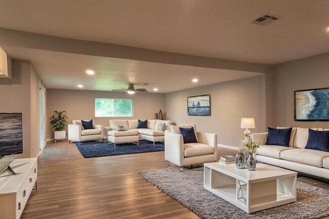 Photo - 25373 Goodson Rd