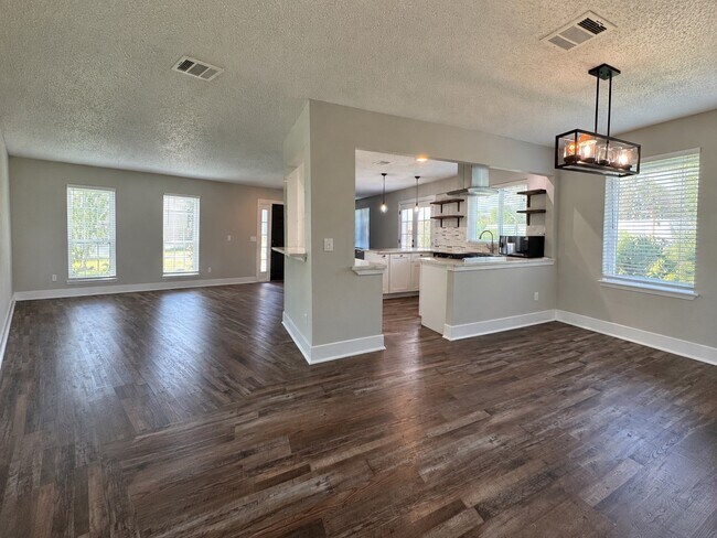 9222 Silver Tip Dr