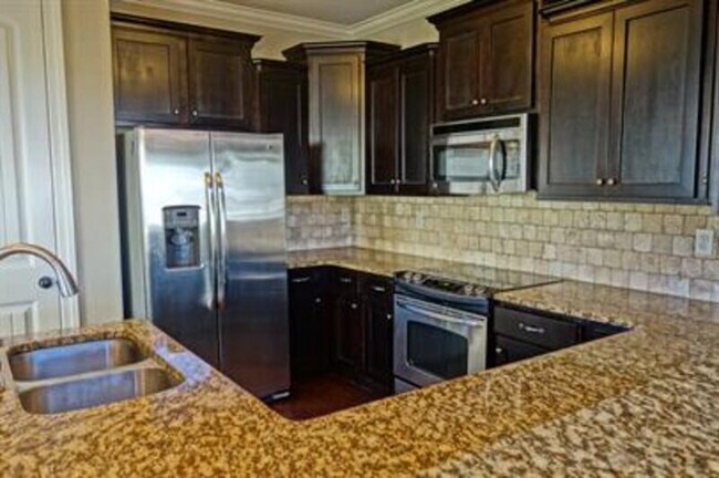Photo - 1121 Towne Creek Pl NW