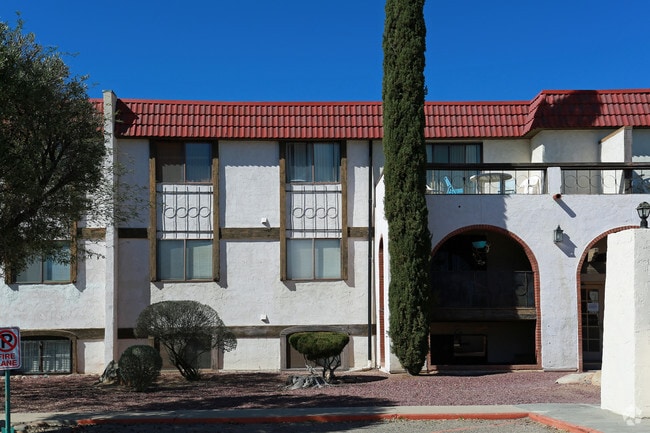 Photo - Barcelona Manor Condominiums