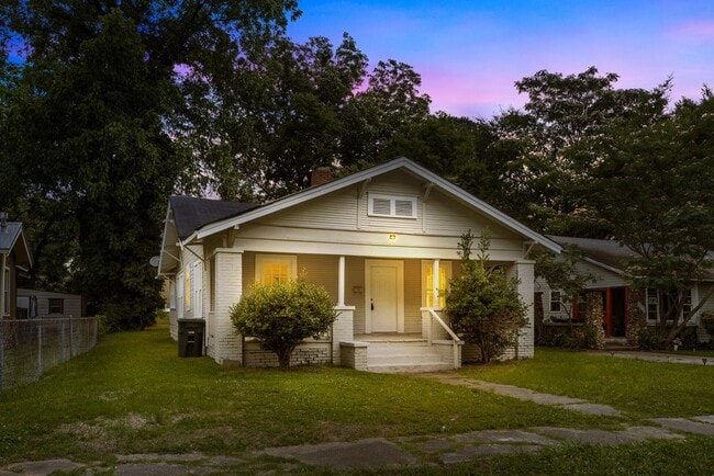 Charming 4 Bedroom, 2 Bathroom house - Charming 4 Bedroom, 2 Bathroom house
