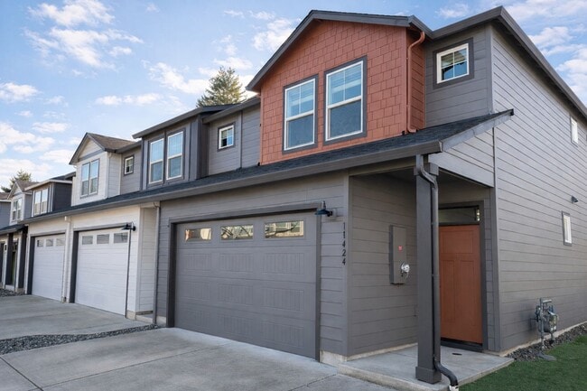 Building Photo - 11424 NE 127th Ct