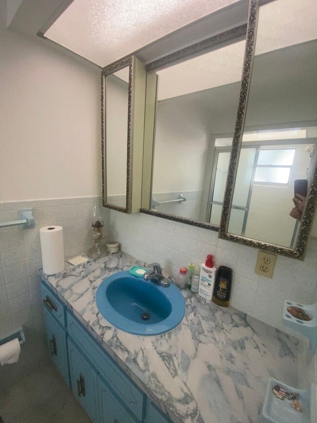 Photo - Cute 1 bedroom 1 bathroom PRIVATE ENTRANCE ROOM RENTAL- utilities included