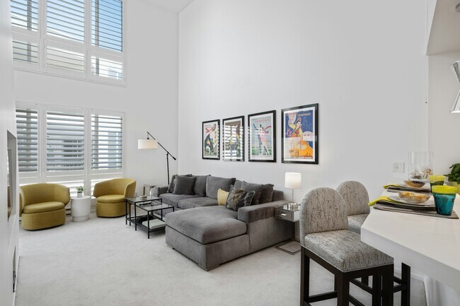Photo - 565 Esplanade Unit 413