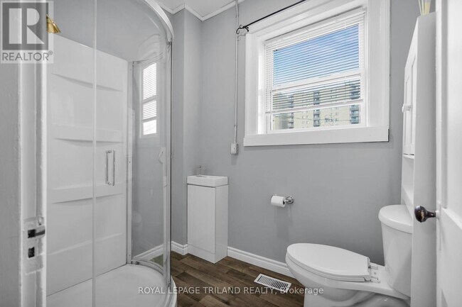 Photo - 122 Centre St Unité 2