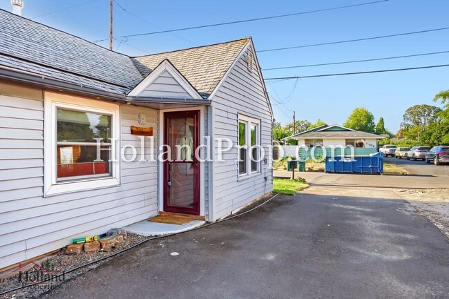 Photo - 1105 NE Lincoln St