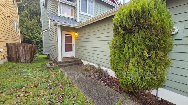 Photo - 1010 NW Poppy Ct